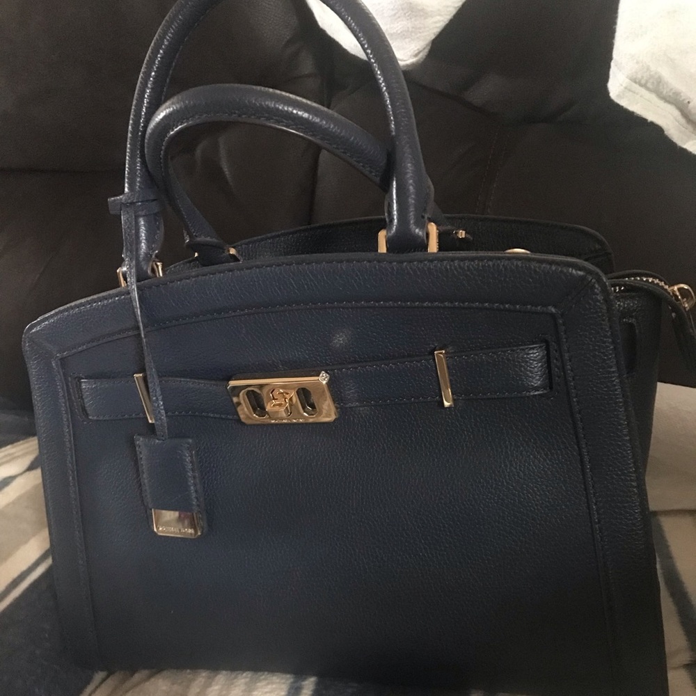 MICHAEL KORS KARSON LARGE NAVY SATCHEL LEATHER HANDBAG AND Wallet